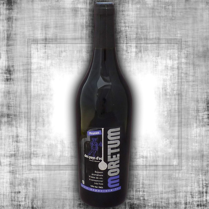 Moretum with black plum - aperitif wine from the middle ages